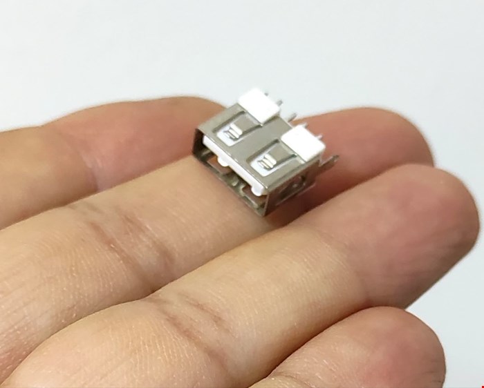 کانکتور USB مادگی صاف کوتاه 10 میلیمتری روبردی