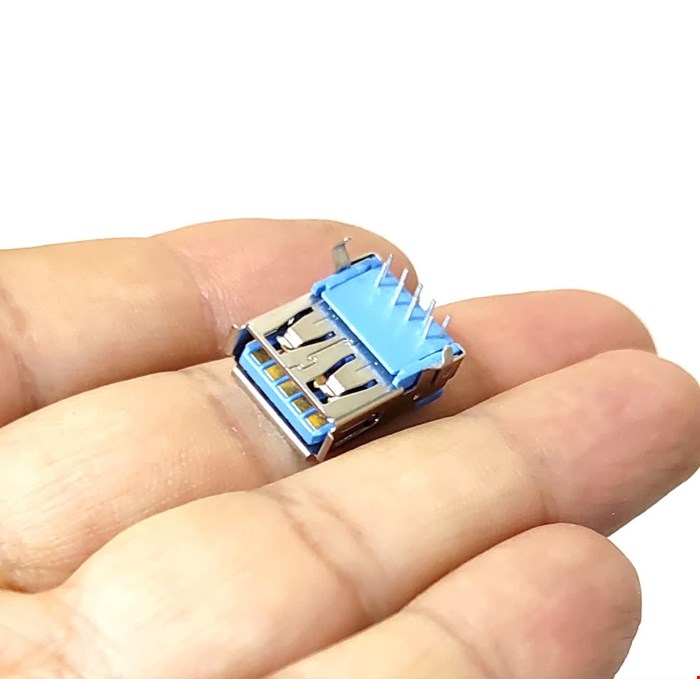 کانکتور USB3 مادگی نود درجه بلند روبردی